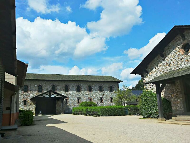 Datei:Saalburg HDR002.jpg